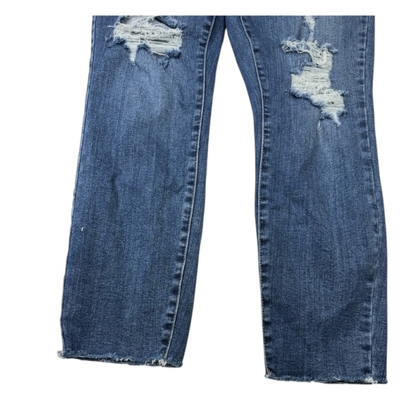 Judy Blue Mid Rise Vintage Relaxed Fit Cropped Distressed Raw Hem Jeans 11/30 - Picture 9 of 16